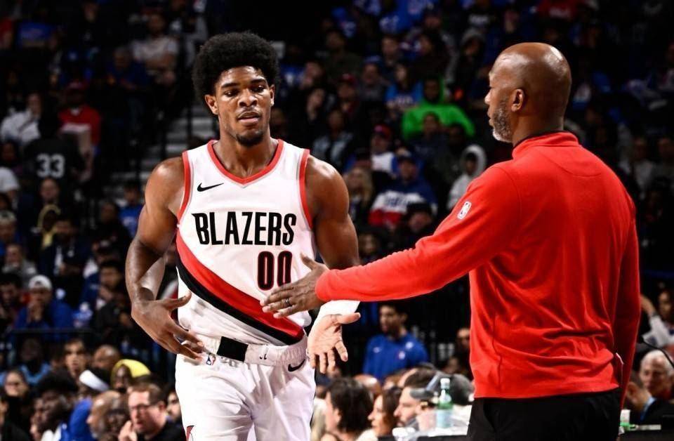 德罗巴关键时刻夺冠，独行侠助力球队获胜！