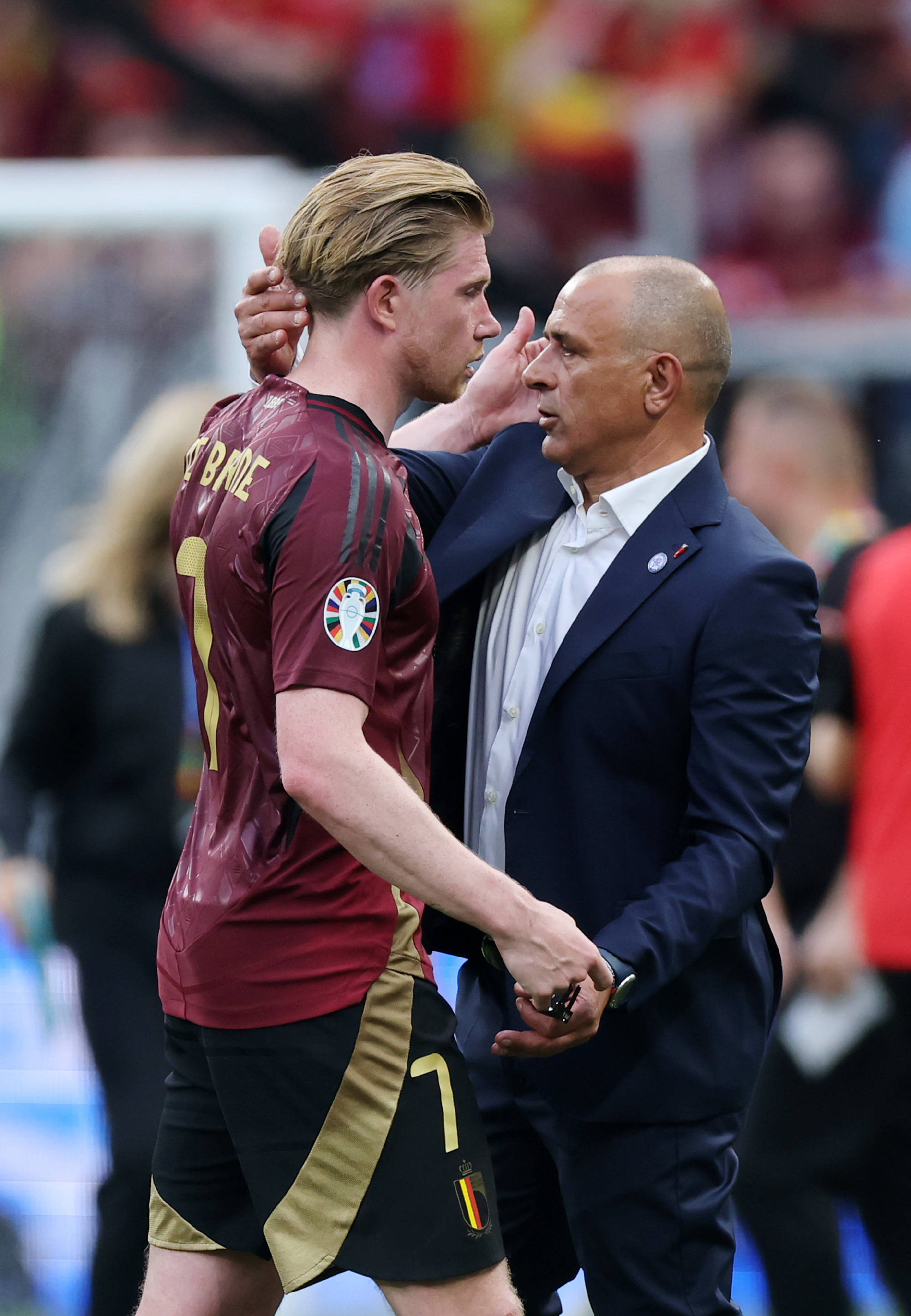 关于德布劳内连续七场比赛得分超过高光表现，MAD挑战极限！的信息